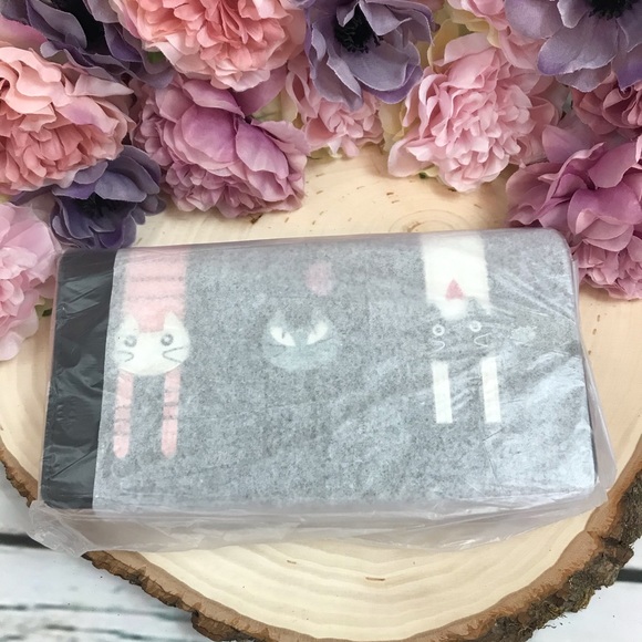 Black Vegan Leather Cat Clutch Wallet - Picture 10 of 13